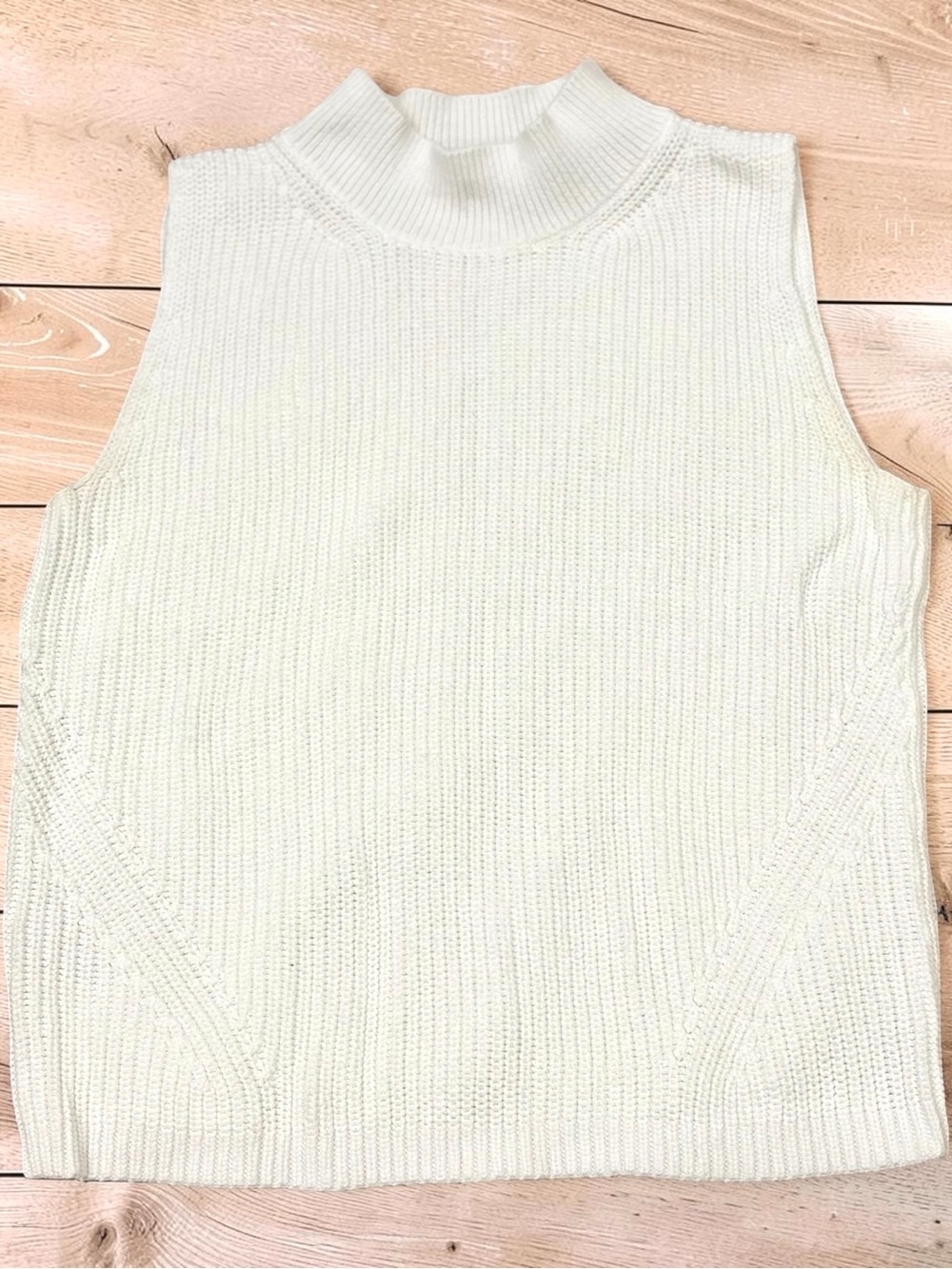 LOFT Ribbed Sleeveless Mock Neck Sweater - Medium